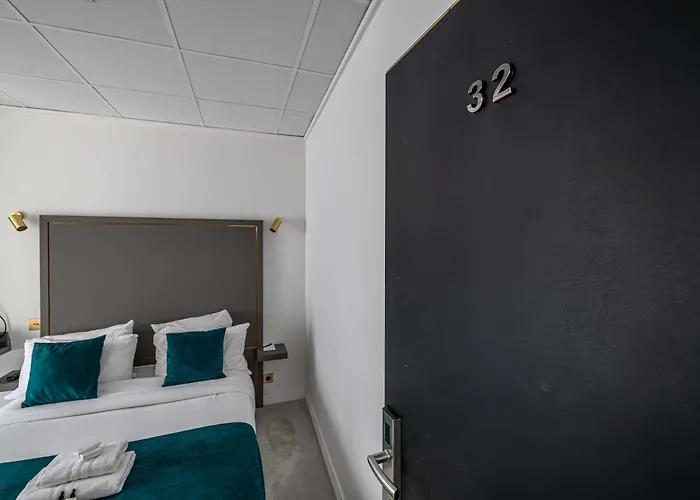 Avaton - 1 Min Du Palais - Centre אורחן