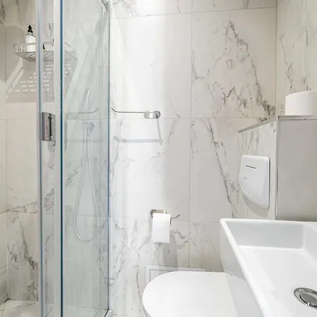 Inn Avaton - 1 Min Du Palais - Centre Cannes