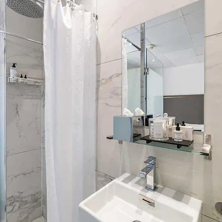 Inn Avaton - 1 Min Du Palais - Centre